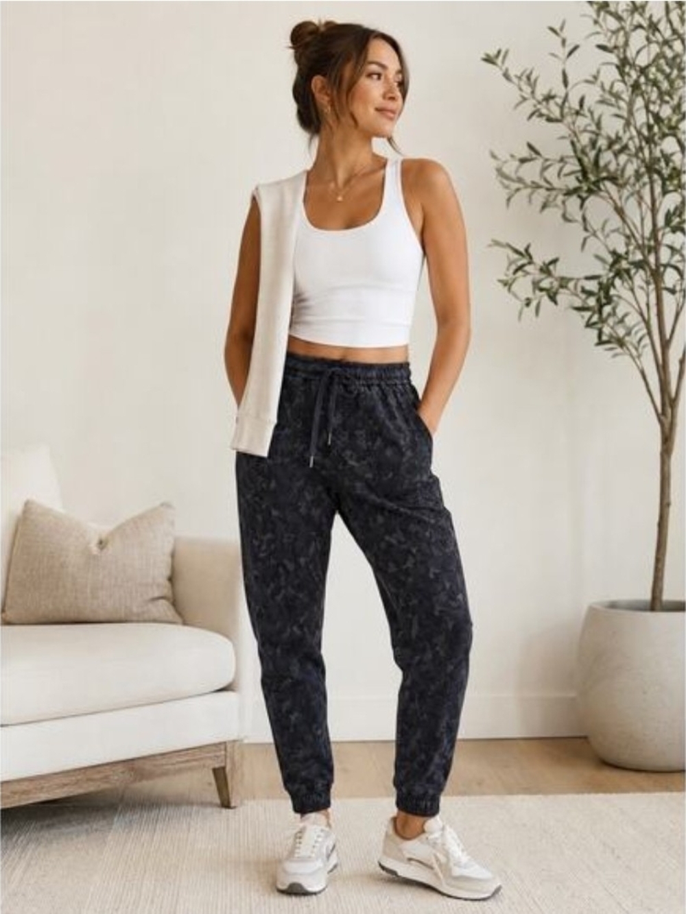 Athleta Farallon Jogger pants in a navy stratum camo